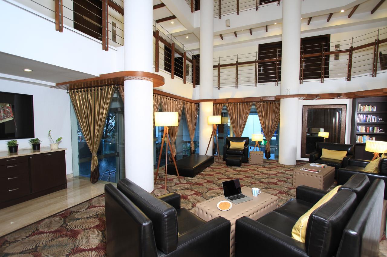 Aparthotel Melange Astris Bangalore Esterno foto